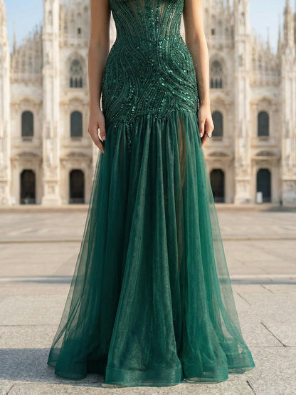 Gardenwed Emerald Green Sequin Mermaid Prom Dress with Slit, Sparkly Beaded Bodice, Sheer Tulle Skirt, Deep V Neck Evening Gown